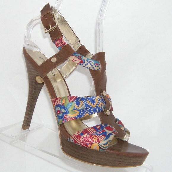 Guess Shoes - Guess 'Kaedi' floral t-strap buckle platforms 8.5M